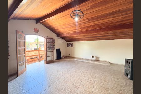 Casa à venda com 500m², 3 quartos e 5 vagasPiso superior