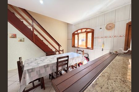 Casa à venda com 500m², 3 quartos e 5 vagasCozinha com sala de jantar