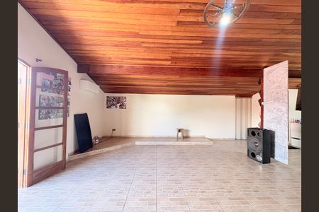 Casa à venda com 500m², 3 quartos e 5 vagasPiso superior