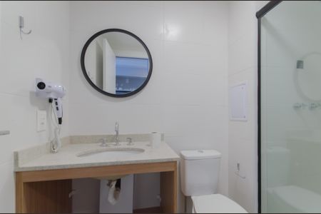 Banheiro de kitnet/studio para alugar com 1 quarto, 24m² em Vila Mariana, São Paulo