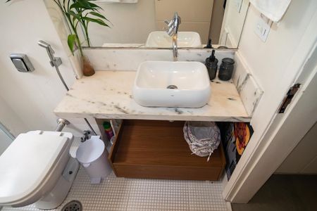 Banheiro de apartamento à venda com 1 quarto, 48m² em Bela Vista, São Paulo