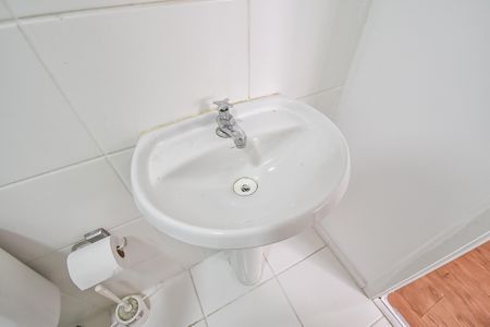 Apartamento à venda com 33m², 2 quartos e 1 vaga Apartamento à venda com 33m², 2 quartos e 1 vagaBanheiro