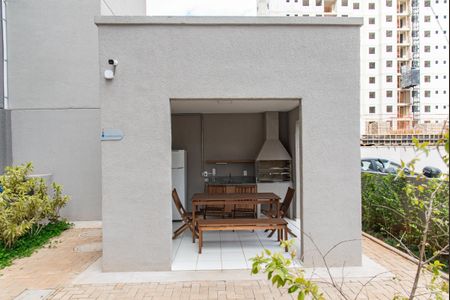 Apartamento à venda com 33m², 2 quartos e 1 vaga Apartamento à venda com 33m², 2 quartos e 1 vagaÁrea comum - Churrasqueira