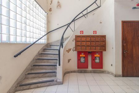 Apartamento à venda com 90m², 3 quartos e sem vagaHall social