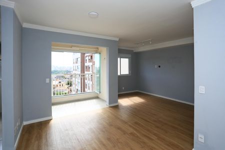 Sala  de apartamento para alugar com 1 quarto, 56m² em Parque Assuncao, Taboão da Serra