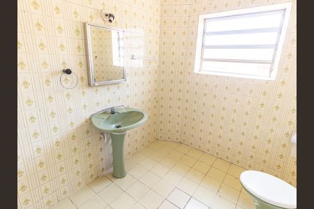 Apartamento para alugar com 95m², 2 quartos e sem vagaBanheiro