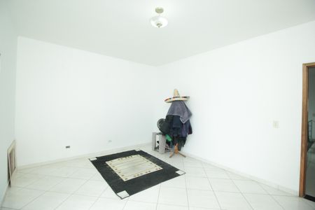 Casa à venda com 144m², 4 quartos e 2 vagasQuarto 1