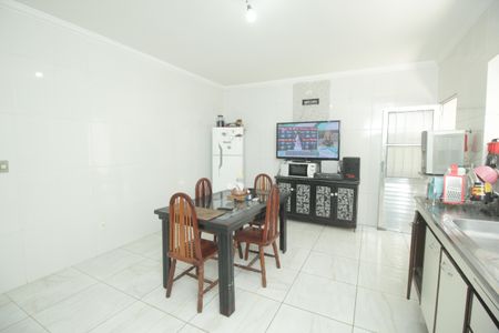 Casa à venda com 144m², 4 quartos e 2 vagasCozinha