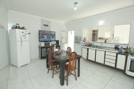 Casa à venda com 144m², 4 quartos e 2 vagasCozinha