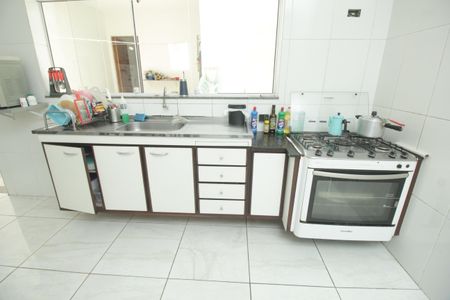 Casa à venda com 144m², 4 quartos e 2 vagasCozinha