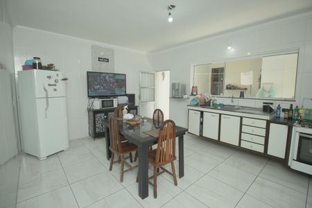 Casa à venda com 144m², 4 quartos e 2 vagasCozinha