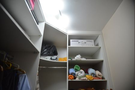 Casa à venda com 250m², 2 quartos e 2 vagasCloset da suíte 1