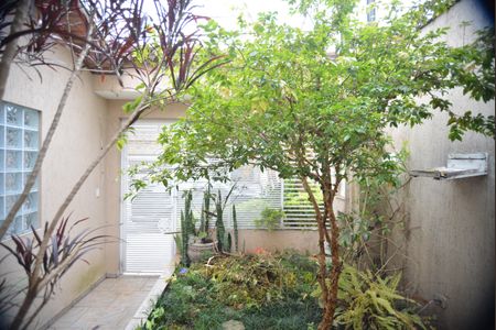 Casa à venda com 250m², 2 quartos e 2 vagasJardim