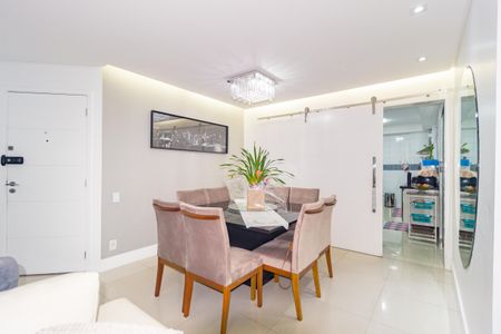 Apartamento à venda com 133m², 3 quartos e sem vagaSala de Jantar