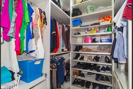 Apartamento à venda com 133m², 3 quartos e sem vagaCloset - Suíte 