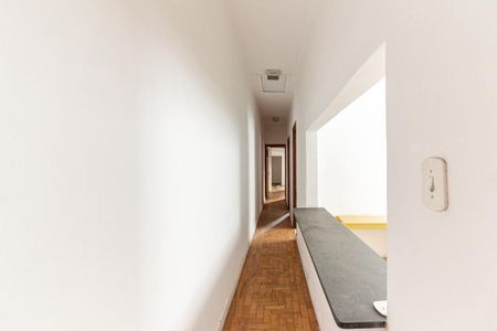 Casa para alugar com 100m², 2 quartos e sem vaga Casa para alugar com 100m², 2 quartos e sem vagaCorredor