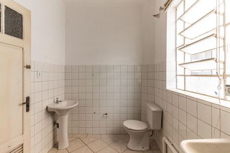 Casa para alugar com 100m², 2 quartos e sem vaga Casa para alugar com 100m², 2 quartos e sem vagaBanheiro