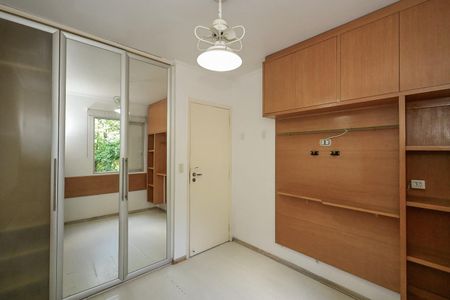 Apartamento à venda com 64m², 3 quartos e 1 vagaQuarto 2