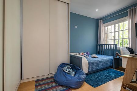 Casa à venda com 254m², 3 quartos e 2 vagas Casa à venda com 254m², 3 quartos e 2 vagasQuarto 2