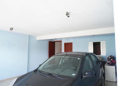 Garagem de casa à venda com 3 quartos, 150m² em Carandiru, São Paulo