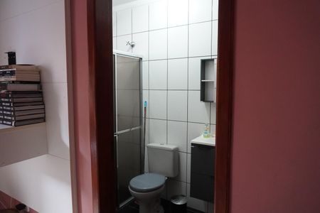 Casa à venda com 150m², 3 quartos e 4 vagasBanheiro da Suíte 1