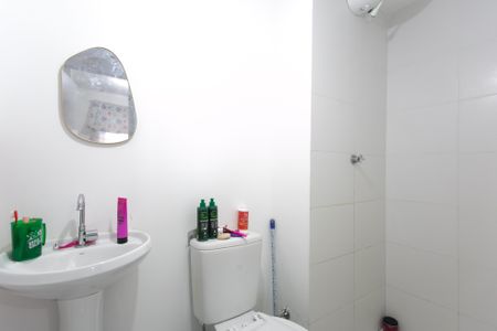 Apartamento à venda com 36m², 2 quartos e sem vaga Apartamento à venda com 36m², 2 quartos e sem vagaBanheiro