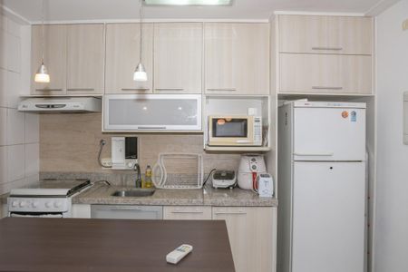 Apartamento para alugar com 54m², 2 quartos e 1 vaga Apartamento para alugar com 54m², 2 quartos e 1 vagaCozinha e Área de Serviço