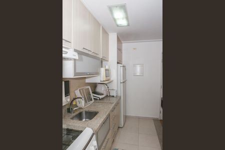 Apartamento para alugar com 54m², 2 quartos e 1 vaga Apartamento para alugar com 54m², 2 quartos e 1 vagaCozinha e Área de Serviço