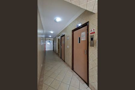 Apartamento para alugar com 77m², 2 quartos e 1 vaga Apartamento para alugar com 77m², 2 quartos e 1 vagaHall de entrada