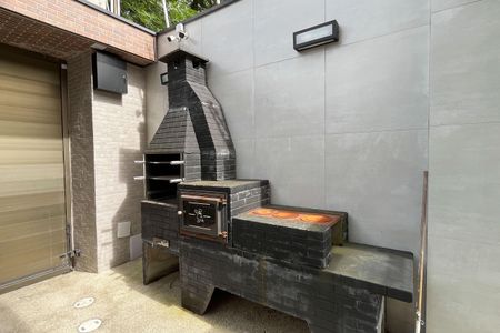 Casa para alugar com 220m², 5 quartos e sem vagaÁrea comum - Churrasqueira