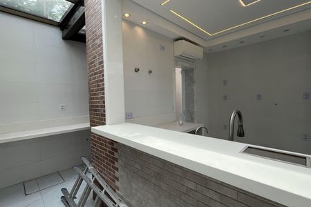 Casa para alugar com 220m², 5 quartos e sem vagaCozinha e Área de Serviço