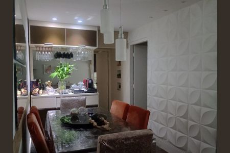 Apartamento à venda com 82m², 3 quartos e 2 vagasSala