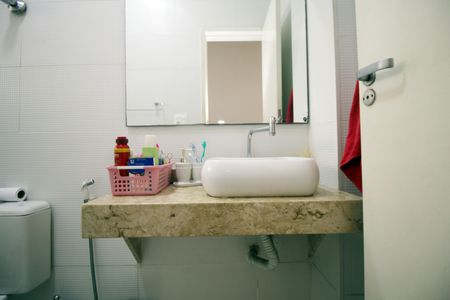 Banheiro de apartamento para alugar com 1 quarto, 60m² em Vila da Penha, Rio de Janeiro