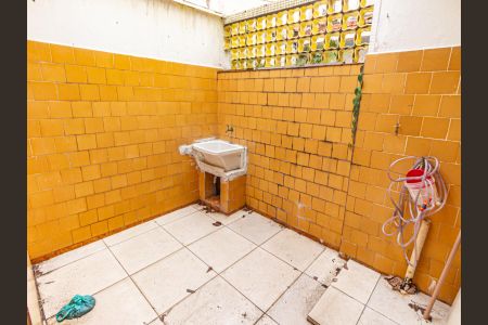 Casa à venda com 80m², 2 quartos e sem vagaÁrea de Serviço