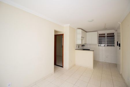 Sala de apartamento para alugar com 2 quartos, 70m² em Parque Xangri-lá, Contagem