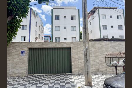 Apartamento à venda com 70m², 2 quartos e 1 vagaFachada