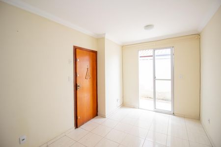 Sala de apartamento para alugar com 2 quartos, 70m² em Parque Xangri-lá, Contagem