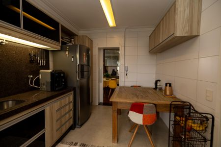 Apartamento à venda com 110m², 3 quartos e 2 vagasCozinha