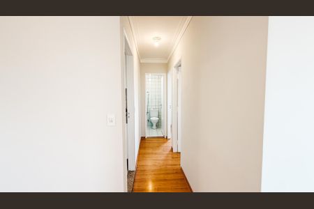 Corredor de apartamento para alugar com 2 quartos, 48m² em Vila Roque, São Paulo
