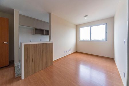 Sala de apartamento para alugar com 2 quartos, 43m² em Sumarezinho, Santo André