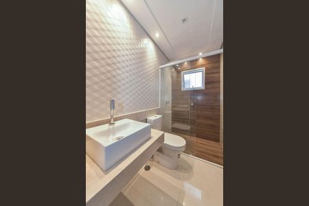 Casa para alugar com 125m², 3 quartos e 2 vagas Casa para alugar com 125m², 3 quartos e 2 vagasBanheiro da Suíte