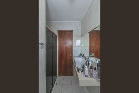 Casa para alugar com 125m², 3 quartos e 2 vagas Casa para alugar com 125m², 3 quartos e 2 vagasBanheiro Social 2