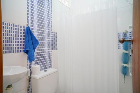 Casa à venda com 311m², 4 quartos e 2 vagasBanheiro do Quarto 4