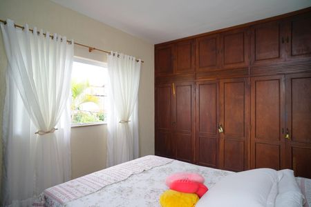 Casa à venda com 311m², 4 quartos e 2 vagasQuarto 3