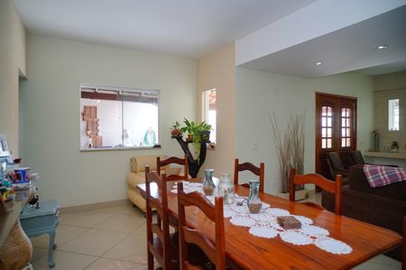 Sala de Jantar de casa à venda com 4 quartos, 311m² em Marazul, Niterói