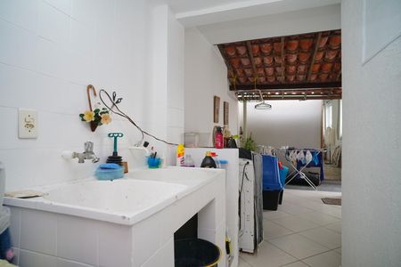 Casa à venda com 311m², 4 quartos e 2 vagasÁrea de Serviço