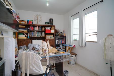 Casa à venda com 311m², 4 quartos e 2 vagasQuarto 4 (anexo)