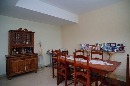 Casa à venda com 311m², 4 quartos e 2 vagasSala de Jantar