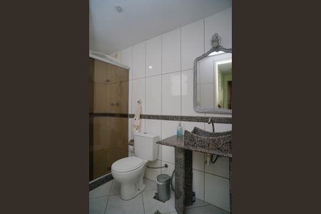 Casa à venda com 311m², 4 quartos e 2 vagasBanheiro Social