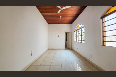 Sala de casa para alugar com 2 quartos, 70m² em Socorro, São Paulo